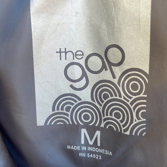 Gap NWT Puffer Coat - Picture 4 of 7